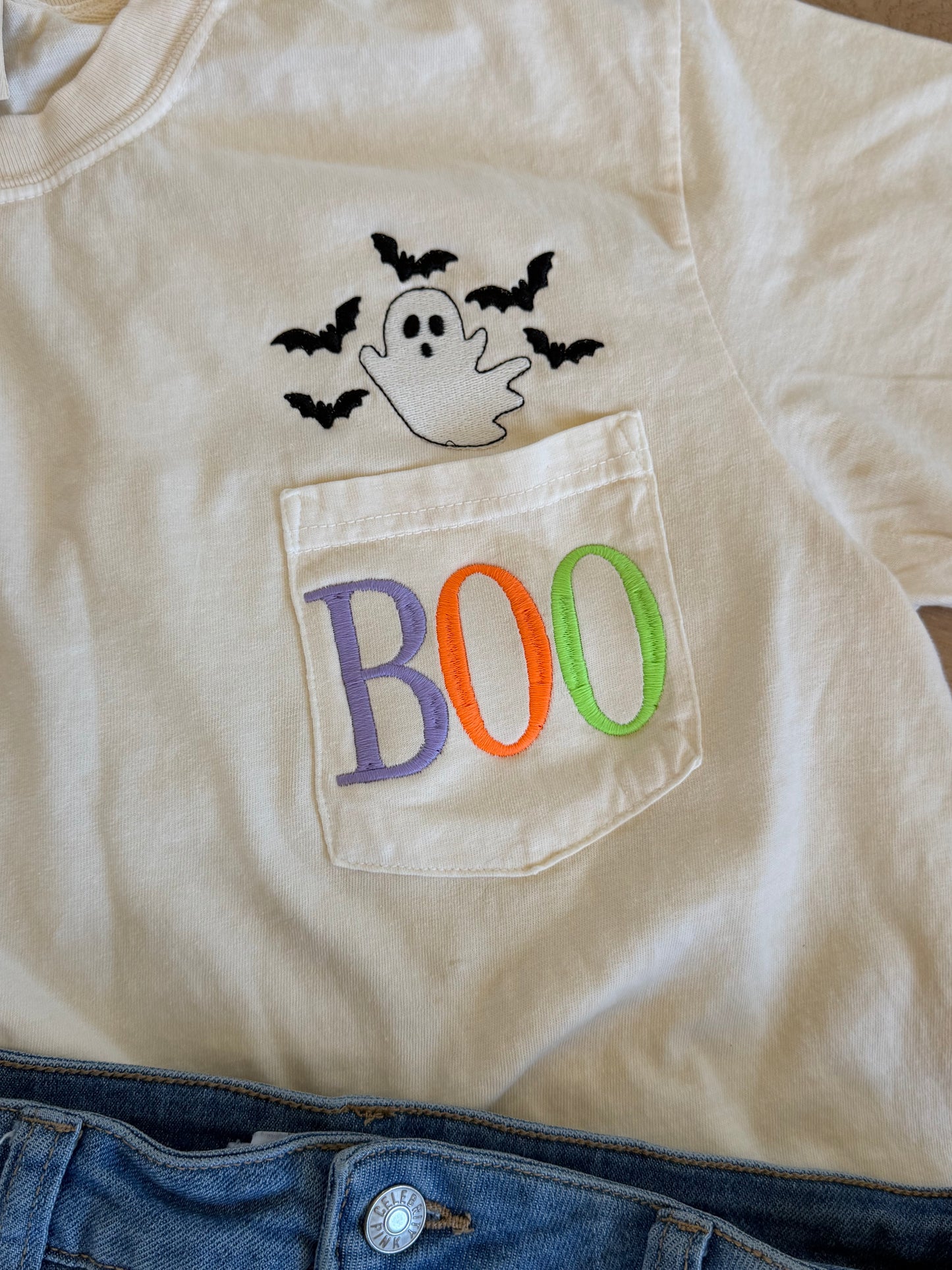 Glow in the dark Ghost pocket tee